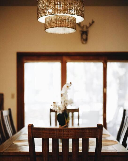 Kathys Cabin, King Bed, Hot Tub, Near-Nau & Downtown Attractions, Perfect Year-Round Mountain Getaway Flagstaff Buitenkant foto