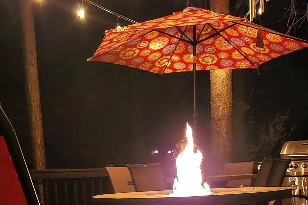 Kathys Cabin, King Bed, Hot Tub, Near-Nau & Downtown Attractions, Perfect Year-Round Mountain Getaway Flagstaff Buitenkant foto